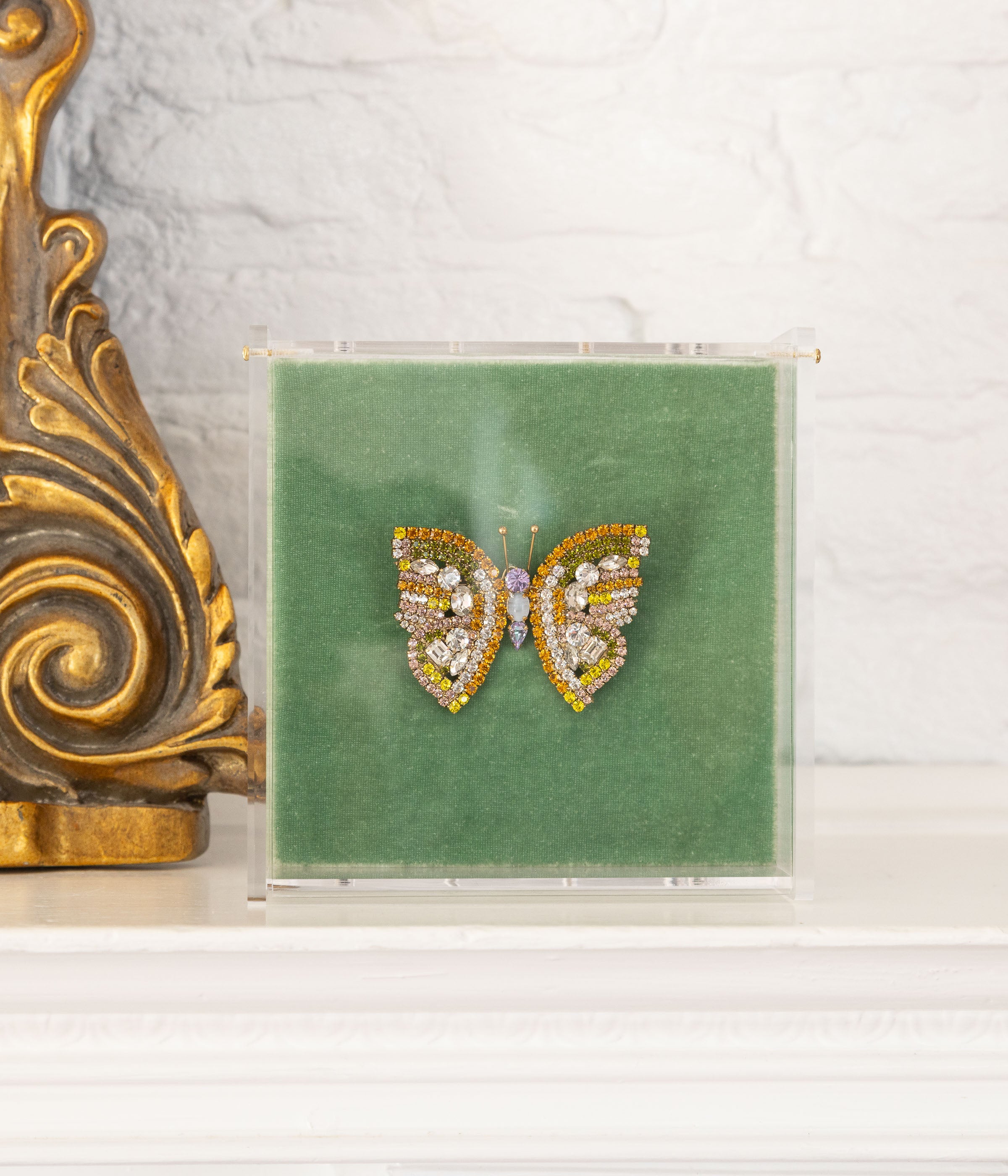 Small Butterfly in Topaz / Citrine  / Olivine