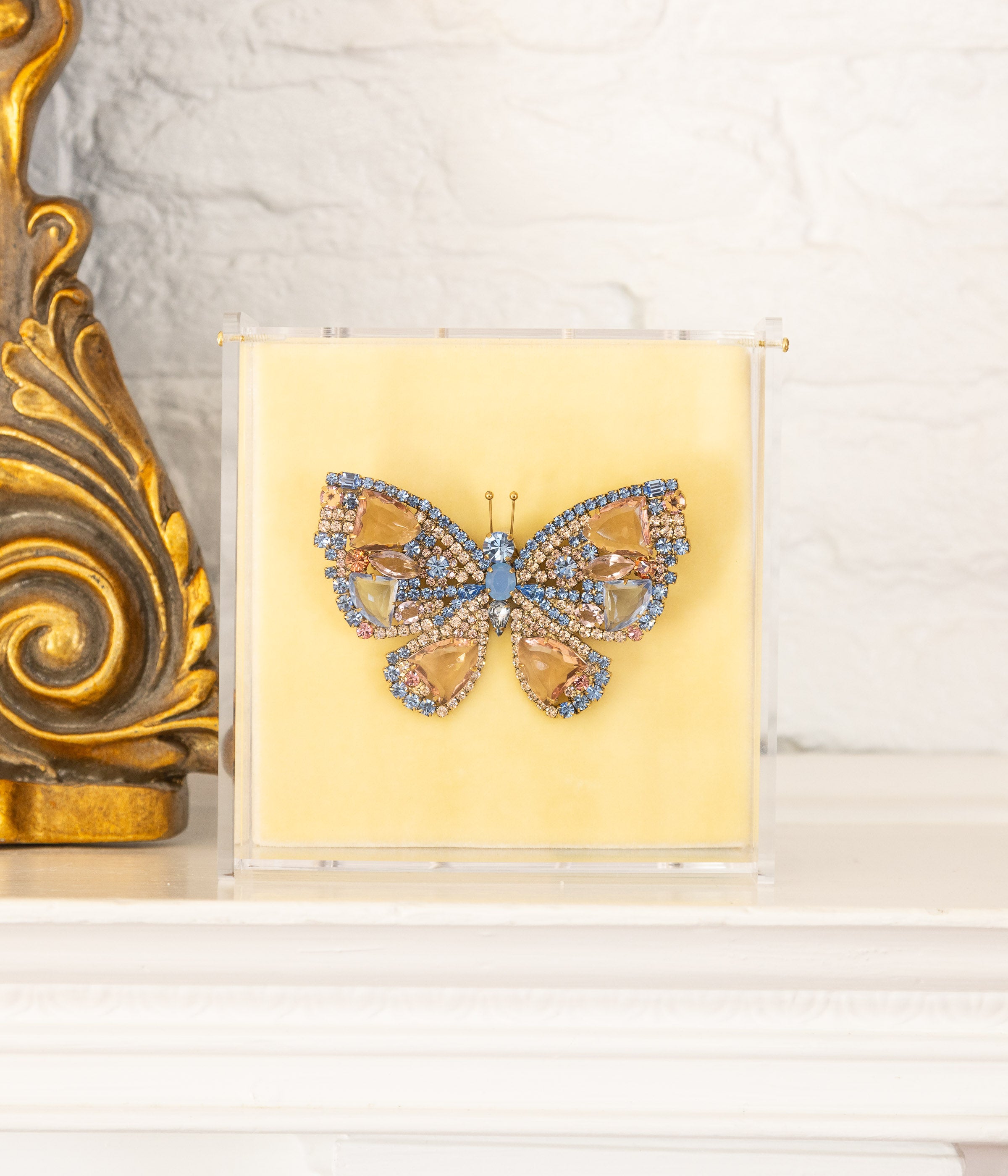 X-Large Butterfly in Rosaline / Light Sapphire