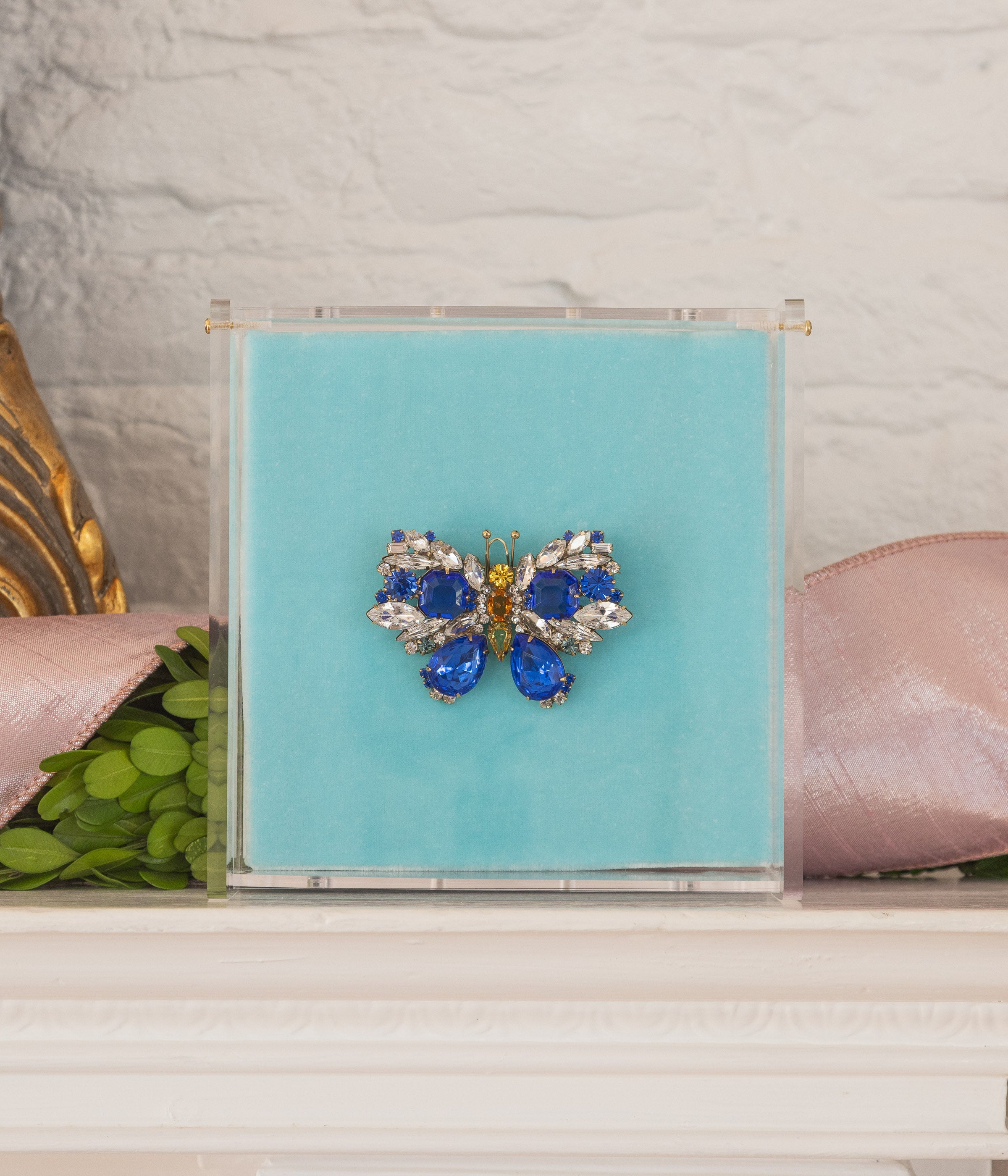 Small Butterfly in Sapphire / Crystal / Topaz