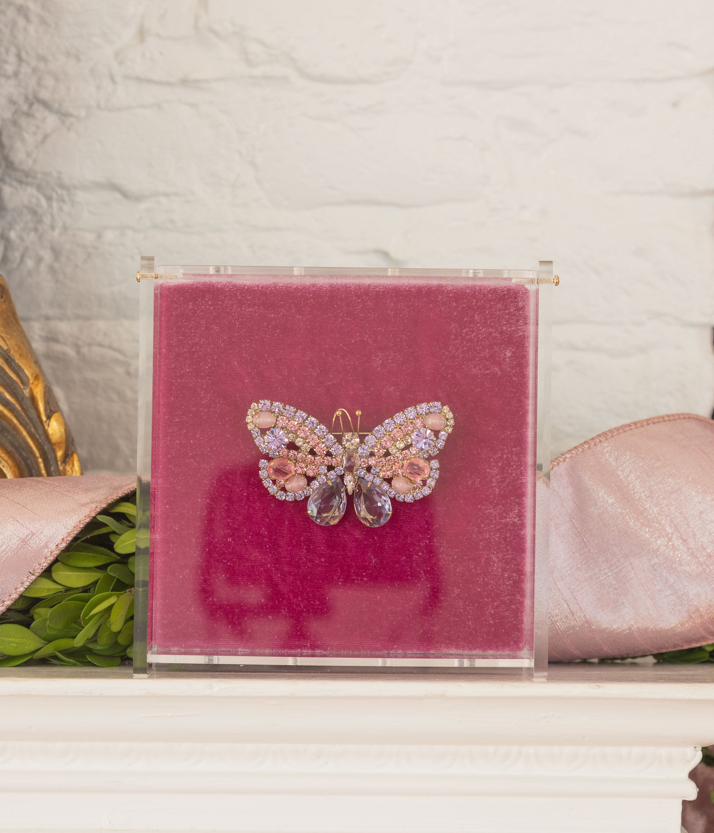 Small Butterfly in Violet / Rose / Gold Quartz