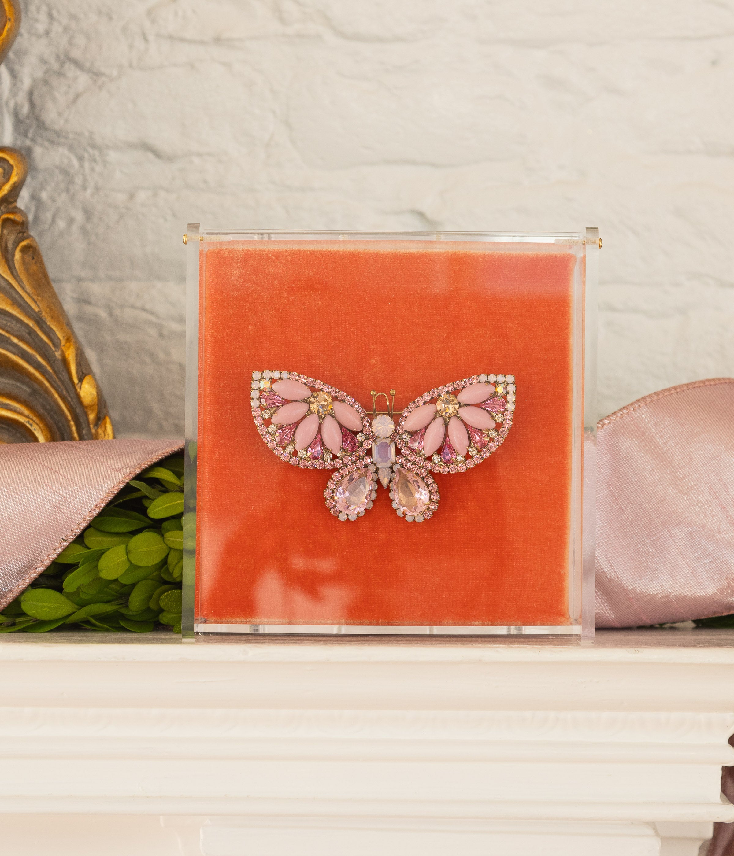 Medium Butterfly in Rose Opal / Rose / Light Peach