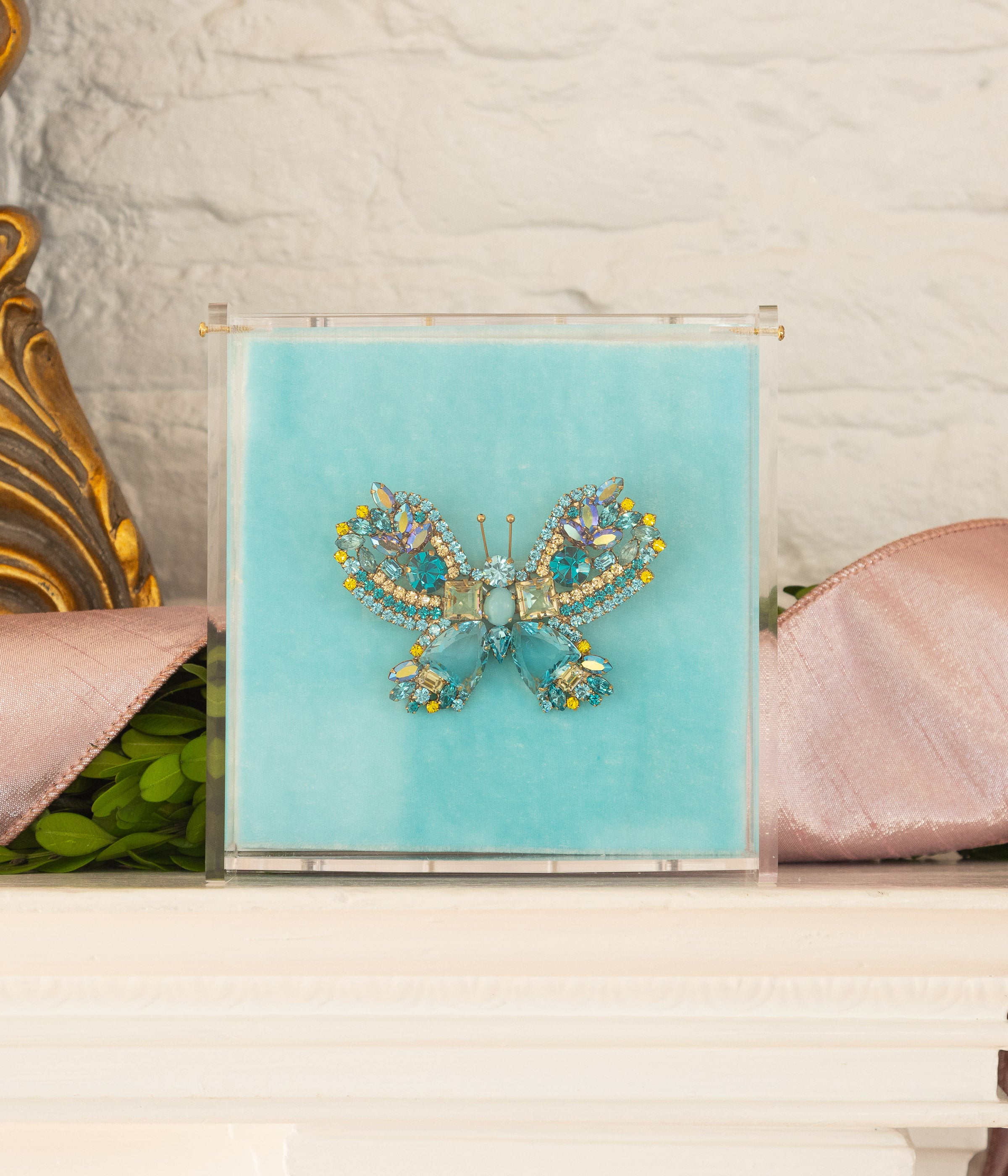 Medium Butterfly in Aqua / Jonquil / Zircon