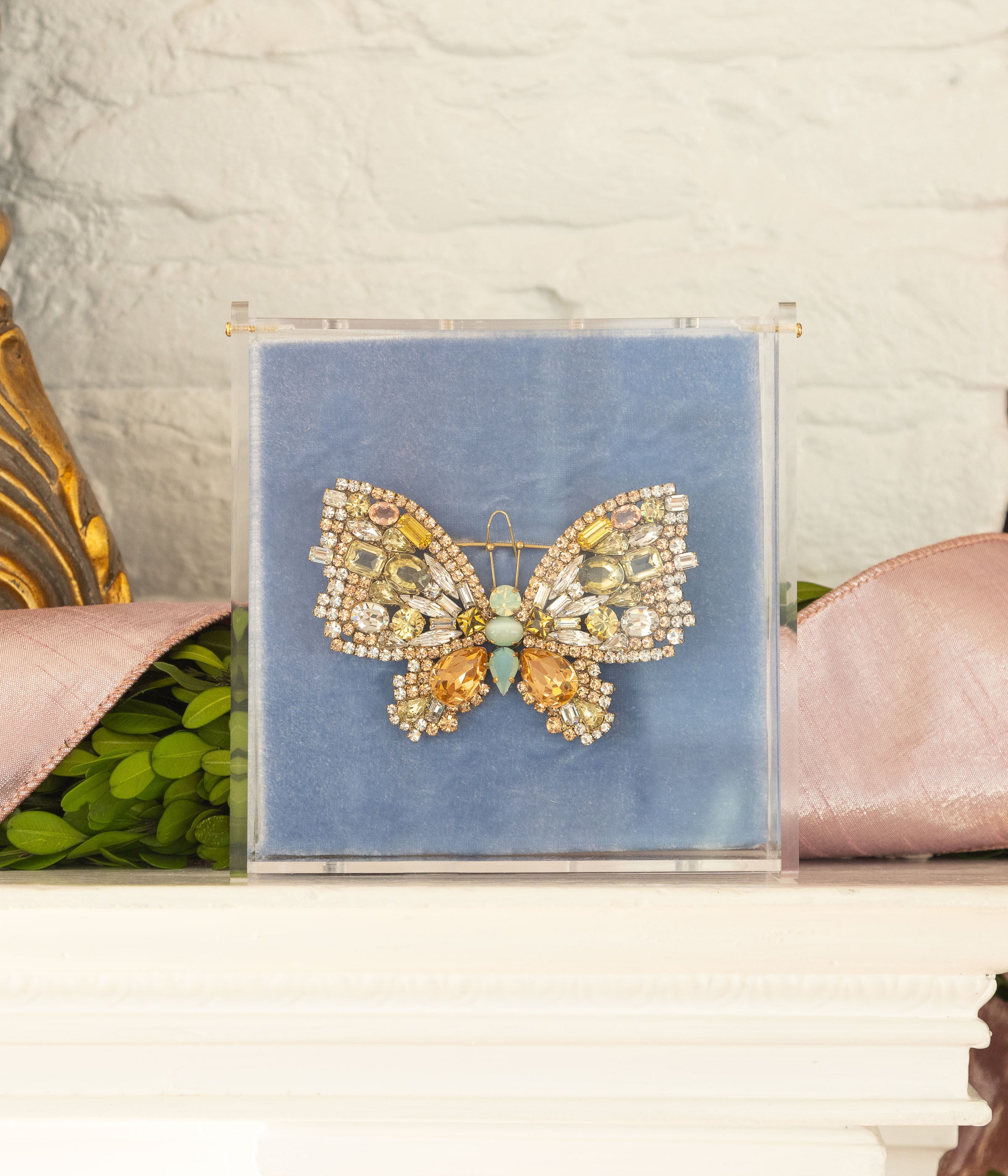 Large Butterfly in Light Peach / Jonquil / Chrysolite Opal