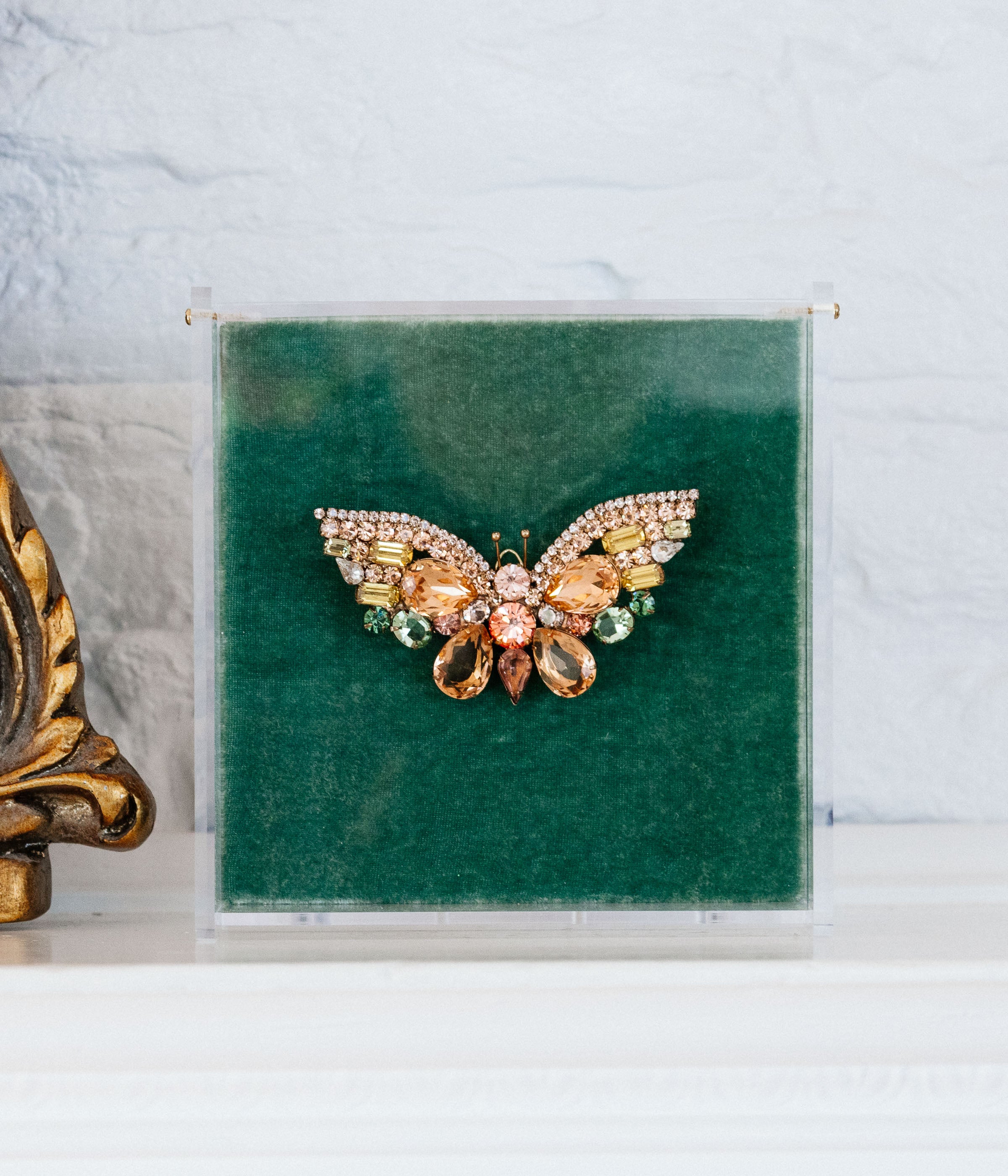 Medium Butterfly in Light Peach / Topaz / Apricot