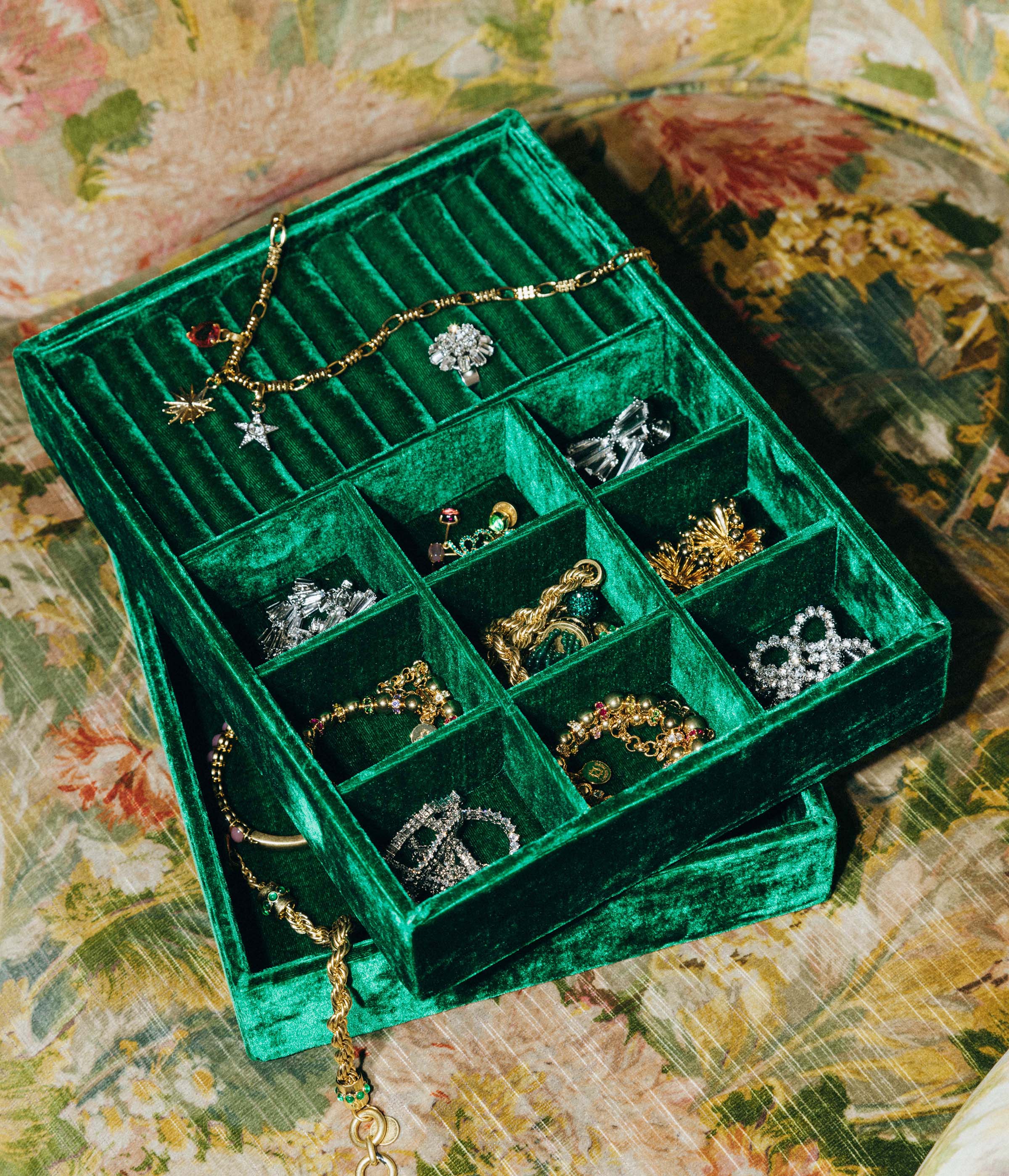 Stackable Silk Velvet Jewelry Tray in Emerald